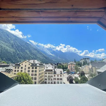Hotell La Verticale 2*