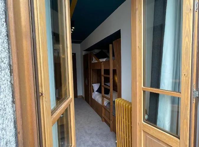 La Verticale Hotel 2*